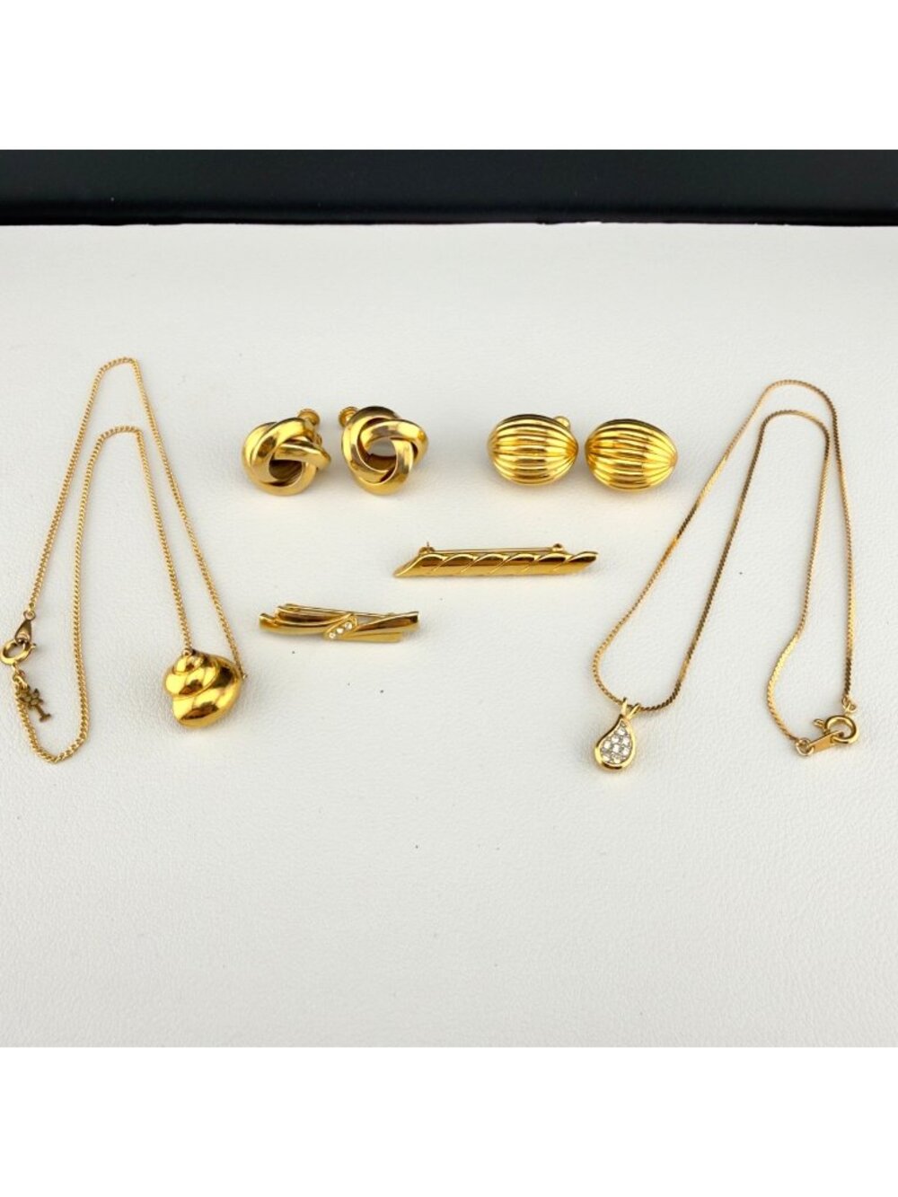 Vintage Gold Tone Jewelry Lot Trifari Napier Necklaces Brooches Clip On Earring
